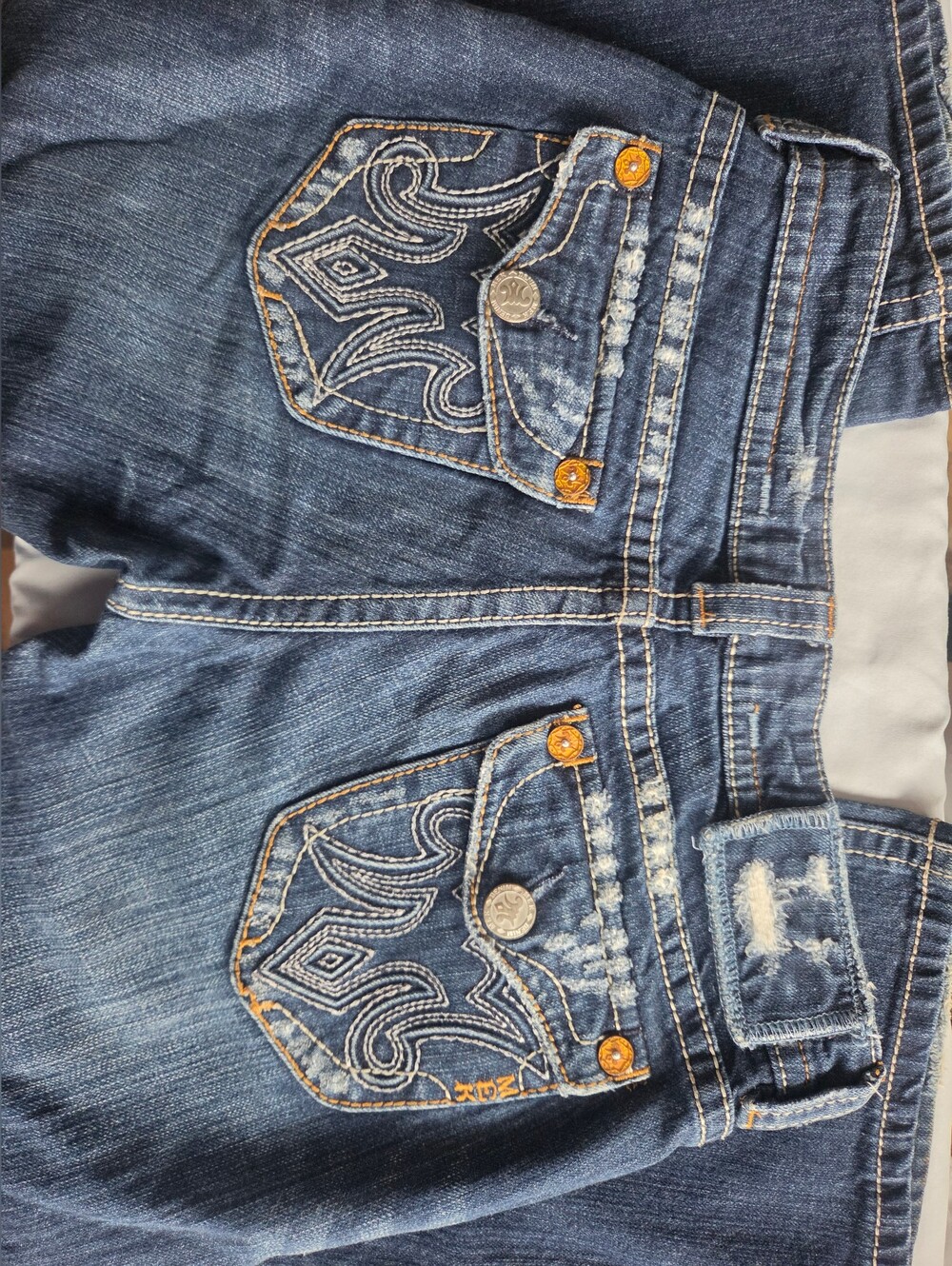 MEK Denim "Oaxaca" Low-Rise Bootcut Jeans 26 / 34 Embroidered Flap button Pocket